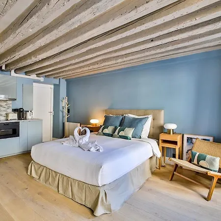 Apartment Beautiful In The Marais District *