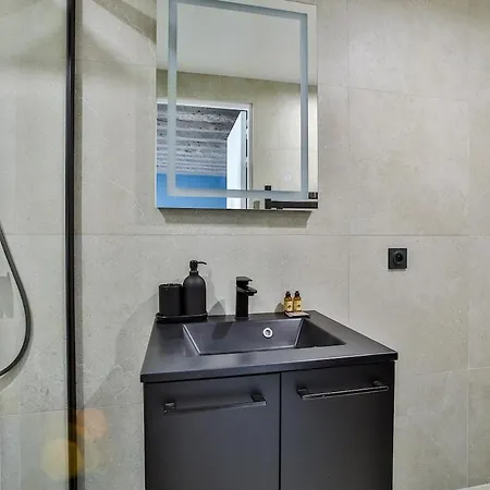 Beautiful In The Marais District Apartment Paris